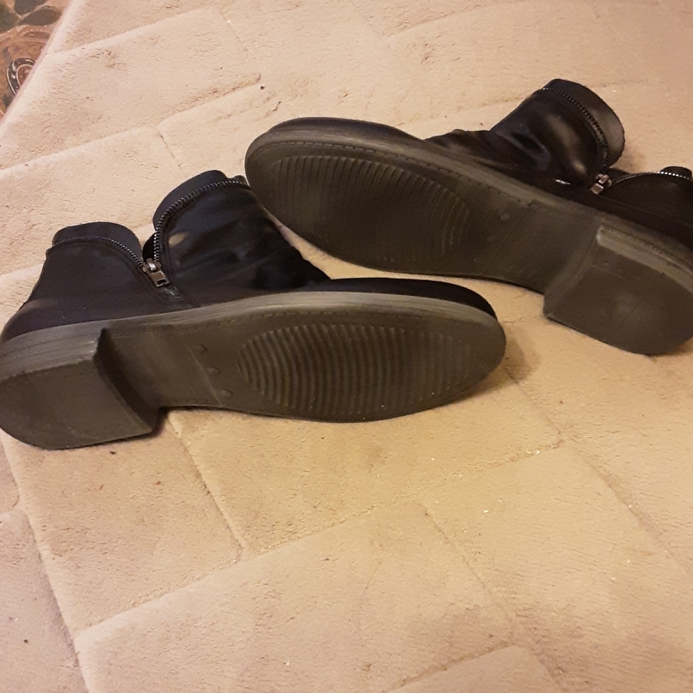 Ankle Boots - Picture 3 of 3
